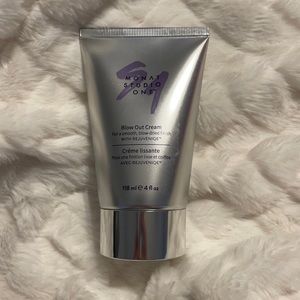 Monat Blow Out Cream